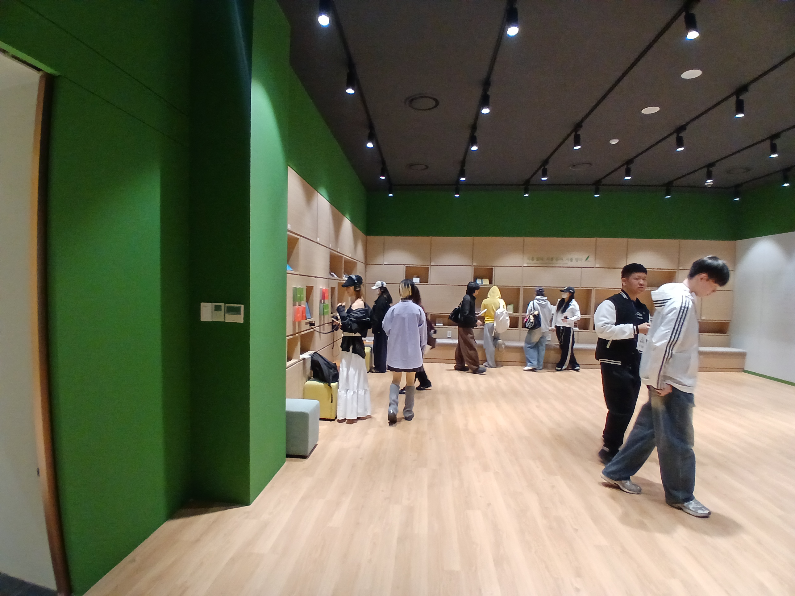 [패션스타일디자인과]2026 백석미술관, 백석역사관, 기독교박물관,현대시100년관, 시화갤러리 탐방 스케치 8번째 첨부파일 이미지